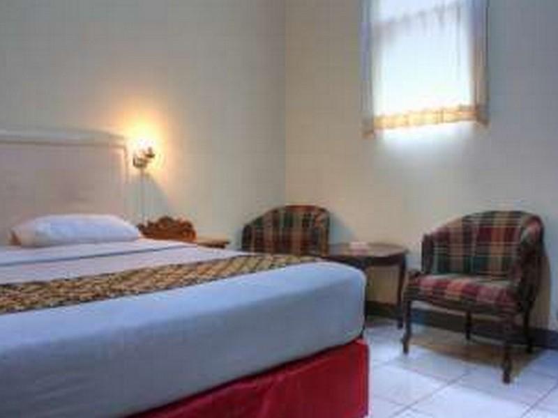 Hotel Cihampelas 1 Bandung Buitenkant foto