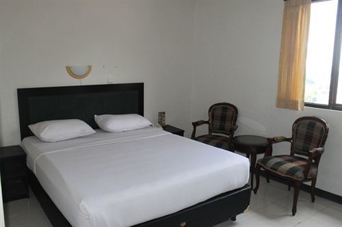 Hotel Cihampelas 1 Bandung Buitenkant foto