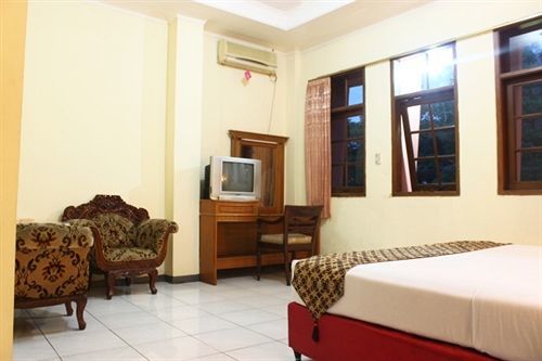 Hotel Cihampelas 1 Bandung Buitenkant foto